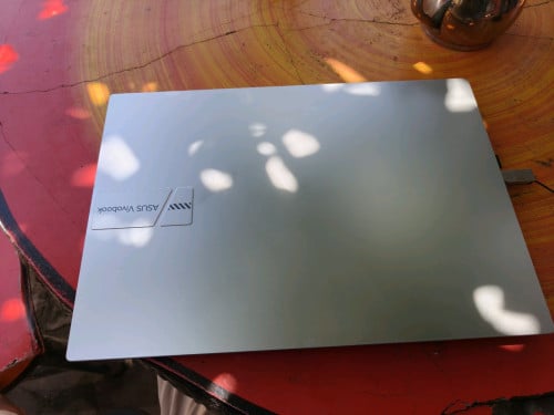 Asus laptop Core I9 13th, GPU iRisx 20Gb