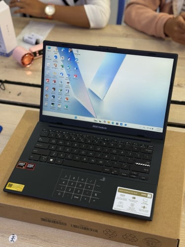 ASUS Vivobook E1404FA Ryzen5 8G 479$-16G 539$