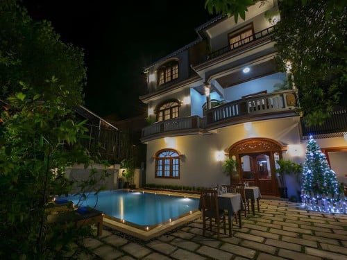 Beautiful 13– Bedroom Villa for Rent in Siem Reap – Svay Dangkum