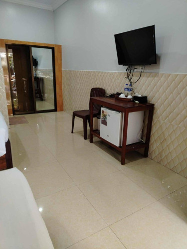 Beautiful 34-Bedroom Boutique for Rent in Svaydonkum