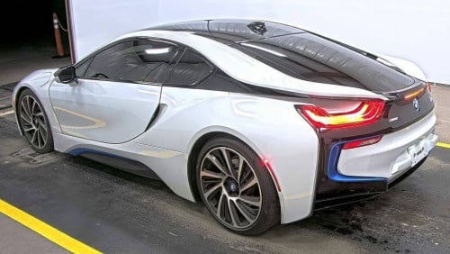BMW i8 2016 tax paper