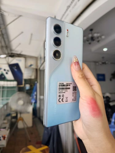 Camon 40 pro