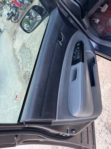Car for sell Prius 06 full option