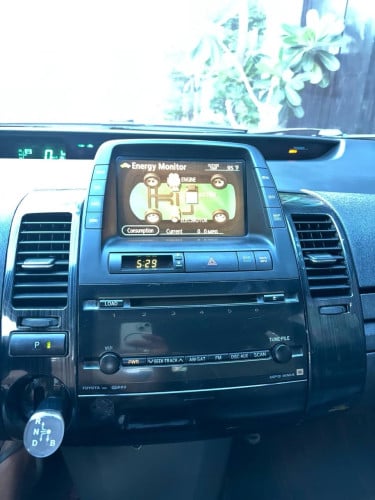 Car for sell Prius 06 full option