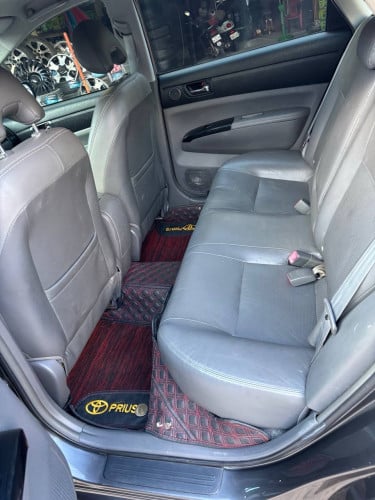 Car for sell Prius 06 full option