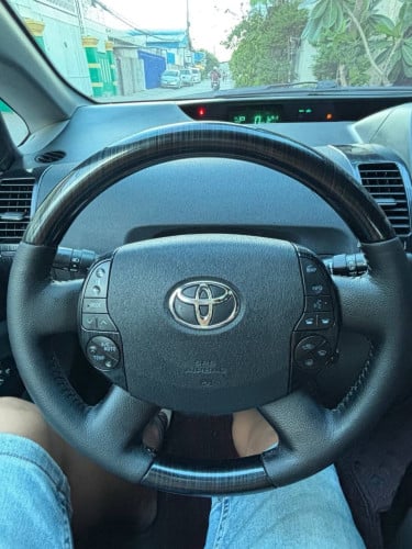 Car for sell Prius 06 full option