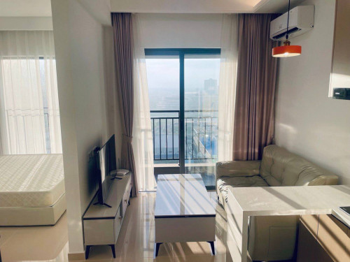 Condo for rent at 60M