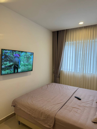 Condo parkland for rent good price