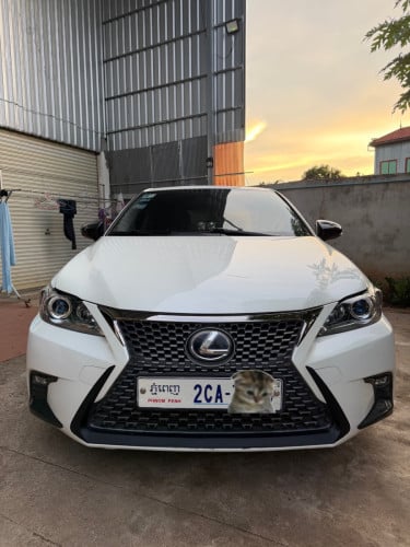 CT200h 2012 ម្ចាស់ដើម ចរចា