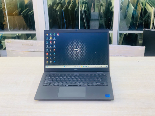 Dell Latitude 3420 14”FHD Key Lights
