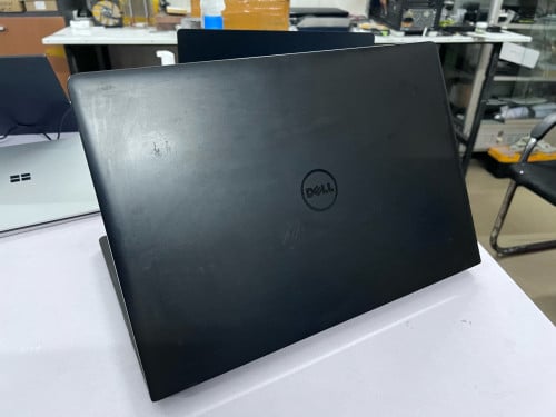 Dell Latitude 3570