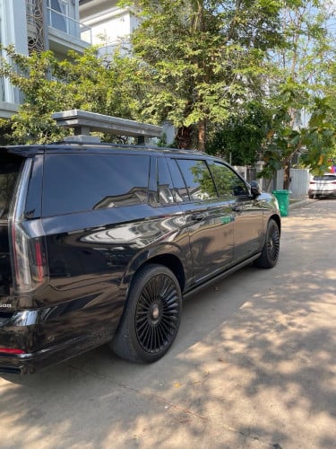 Escalade 2025 ESV