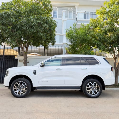 Ford Everest 023 titanium