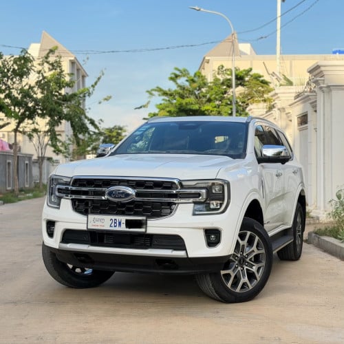 Ford Everest 023 titanium