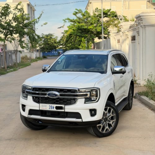Ford Everest 023 titanium