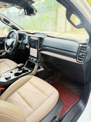 Ford Everest 023 titanium