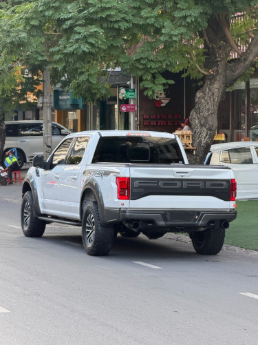Ford F-150 Raptor 2019 LOBO , ស្លាកលេខ​ , 2BJ , ម្ចាស់ដេីម​ទិញខ្លាញ់គោ​