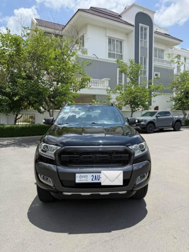 Ford Ranger Wildtrak2018 ពណ៏ខ្មៅវេីតៗបងៗ