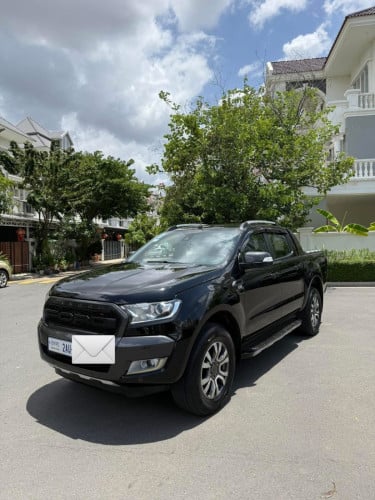 Ford Ranger Wildtrak2018 ពណ៏ខ្មៅវេីតៗបងៗ