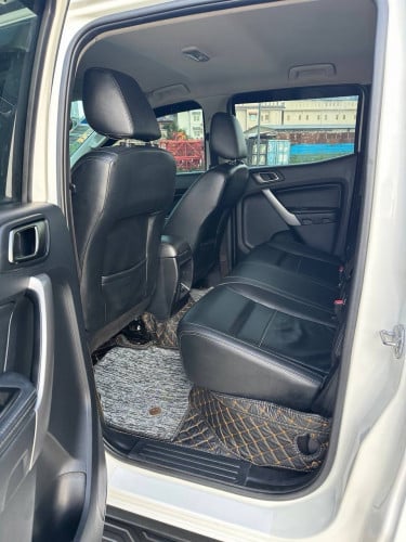 Ford Ranger XLT 2022 ម៉ាស៊ីន3.2 ពណ៌ស អត់បាញ់