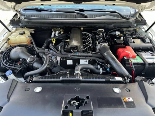 Ford Ranger XLT 2022 ម៉ាស៊ីន3.2 ពណ៌ស អត់បាញ់