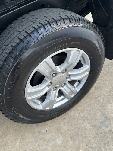 Ford Ranger XLT 2022 ម៉ាស៊ីន3.2 ពណ៌ស អត់បាញ់