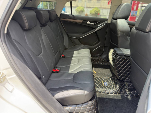 Ford Terriyory Titanium2022 ប្រេីបាន2មុឺនគីឡូ
