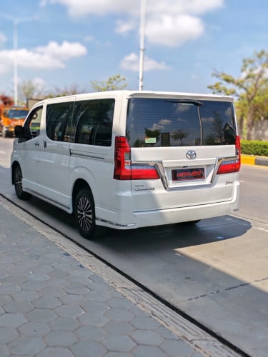 Granvia VIP 6seats 2020 V6 3.5L
