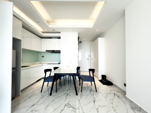 Higher Floor 2Bedrooms - J Tower 2 Condo