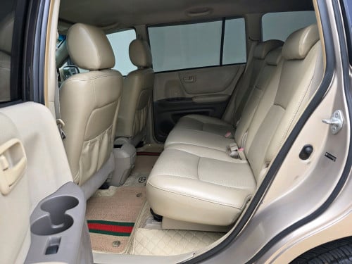 Highlander 2004 V4 ប៉ុង១ 2BL