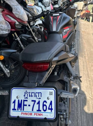 Honda CB650R 2024 មួយទឹក ស្លាកលេខ នៅខ្ចីស្អាត