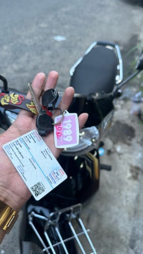 Honda Dream 022 black gold ស្អាតខ្ចីសំណុំម៉ាសុីន