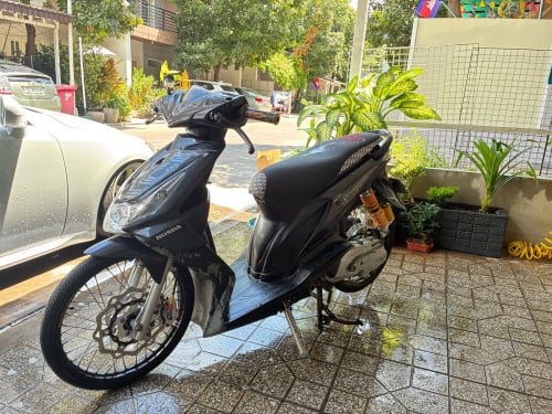 Honda Icon