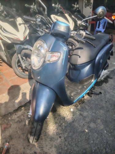 Honda scoopy2020