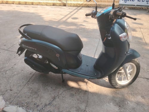 Honda scoopy2020