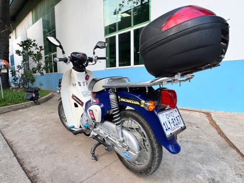 honda super cub 50c ជប៉ុន​សុទ្ធ​ស៊ីសាំងតិច​