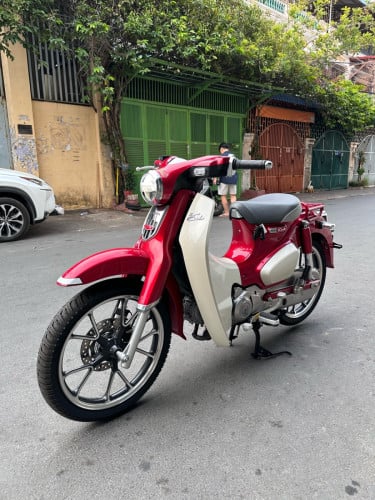 Honda SuperCub125(abs) ជប៉ុនឆ្នាំ2024ក្រដាស់ពន្ធ