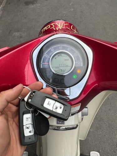 Honda SuperCub125(abs) ជប៉ុនឆ្នាំ2024ក្រដាស់ពន្ធ