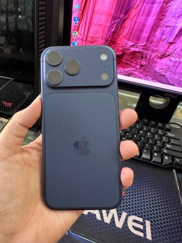 I phone 17 pro max 256g XA នៅស្អាត98% ថ្ម100%