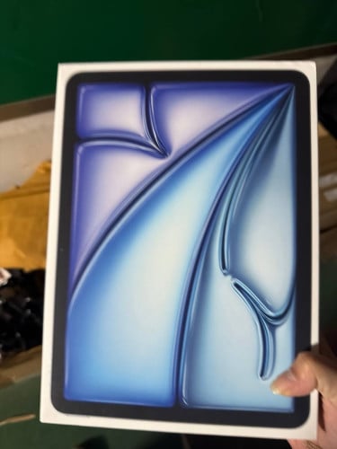 iPad Air 11” 8th generation WiFi  128G  new