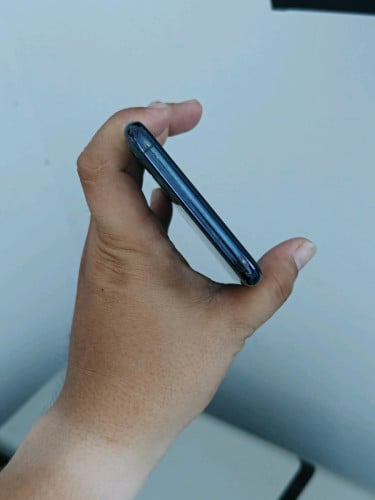 iPhone 11 Pro max 64g អេក្រង់Gx អត់ស្កេន
