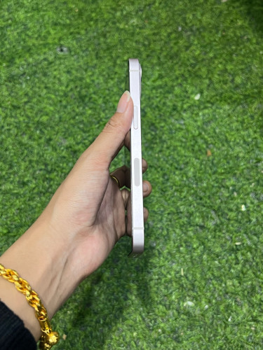 iPhone 13 ពណ៌ផ្កាឈូក 🍏 LLA 128GB  Battery 87% 🔋 តួស្អាត 99% សំណុំហ្សីន អត់ជាប់អី