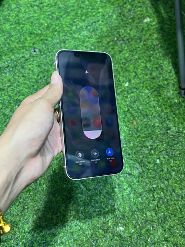 iPhone 13 ពណ៌ផ្កាឈូក 🍏 LLA 128GB  Battery 87% 🔋 តួស្អាត 99% សំណុំហ្សីន អត់ជាប់អី
