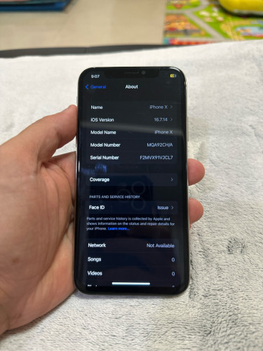 iPhone X