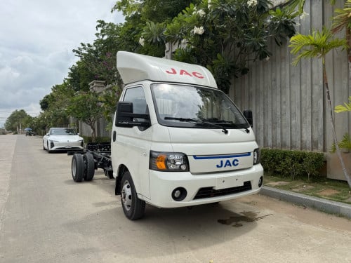 JAC EV car