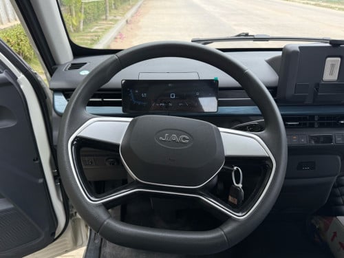 JAC EV car