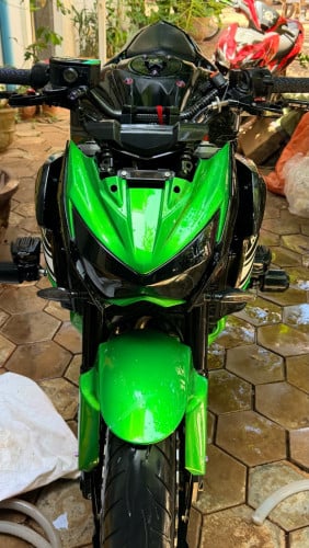 Kawasaki Z800