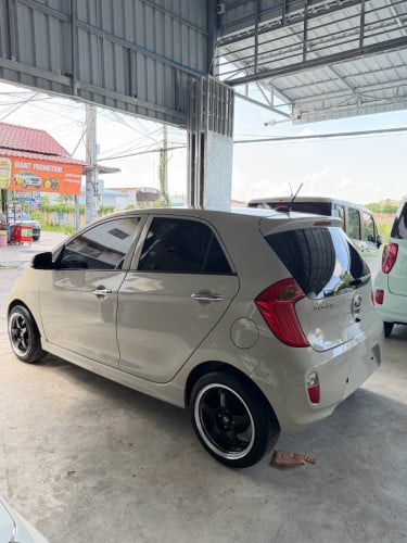 Kia Morning 013 full Luxury លេងហើយក្រដាសពន្ឋ