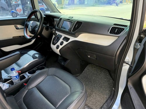 KIA RAY 2013 Full Option ឡាននៅថ្មី, ស៊ីនមួយជុំ