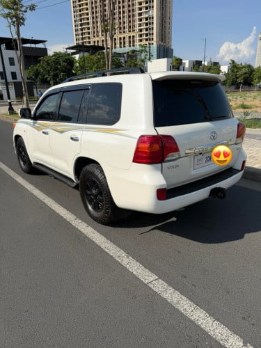 Land cruiser 2008 V8 ម៉ាសូត​ លេខ​ CM